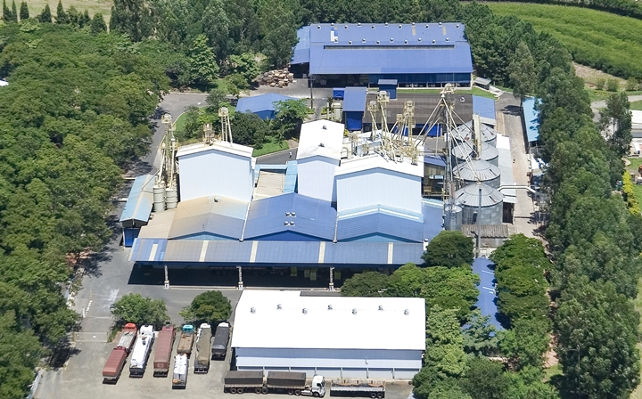 Foto do corpo do artigo sobre a legislação para o setor de fabricação de alimentos para animais